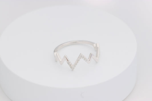 14K White Gold Zag Ring